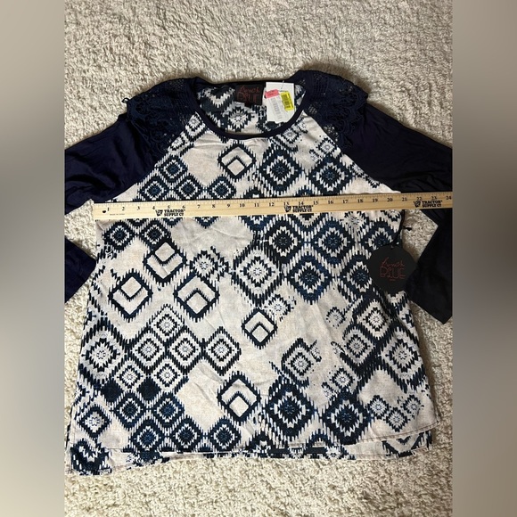 Women’s Petite Large French Blue Long Sleeve Blouse NWT - Picture 3 of 8